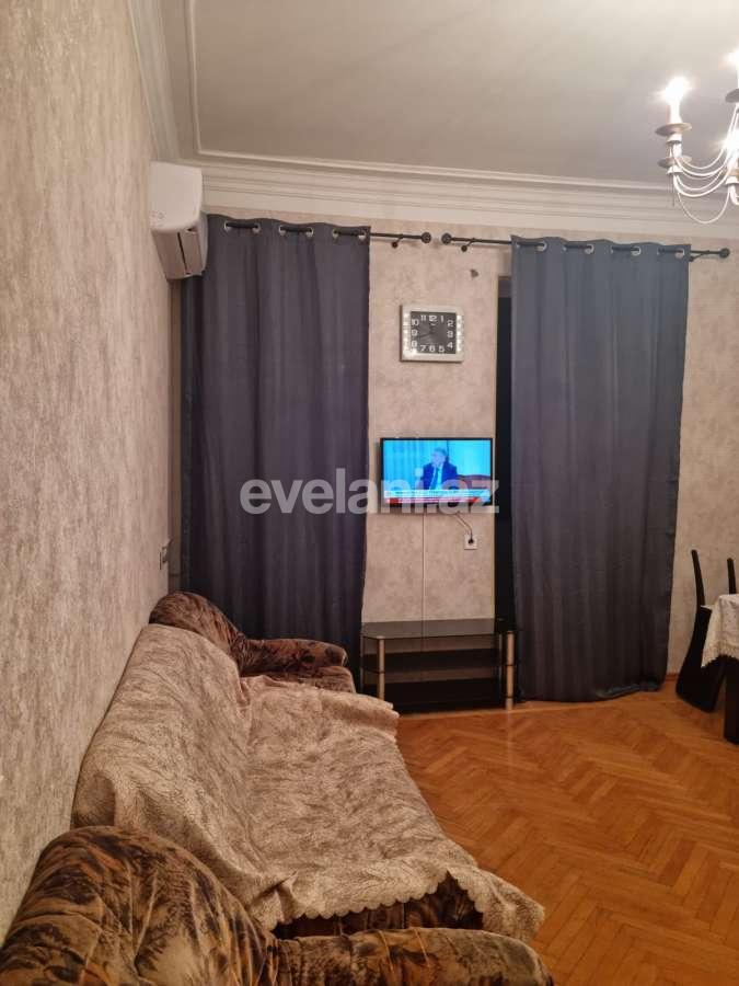 Сдаётся, вторичка, 2-комнаты, 50 m², Баку, Ясамальский r, Элмляр Академиясы m.