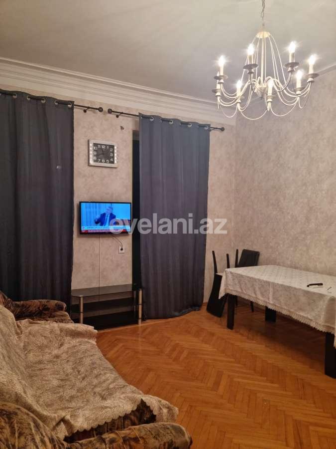 Сдаётся, вторичка, 2-комнаты, 50 m², Баку, Ясамальский r, Элмляр Академиясы m.