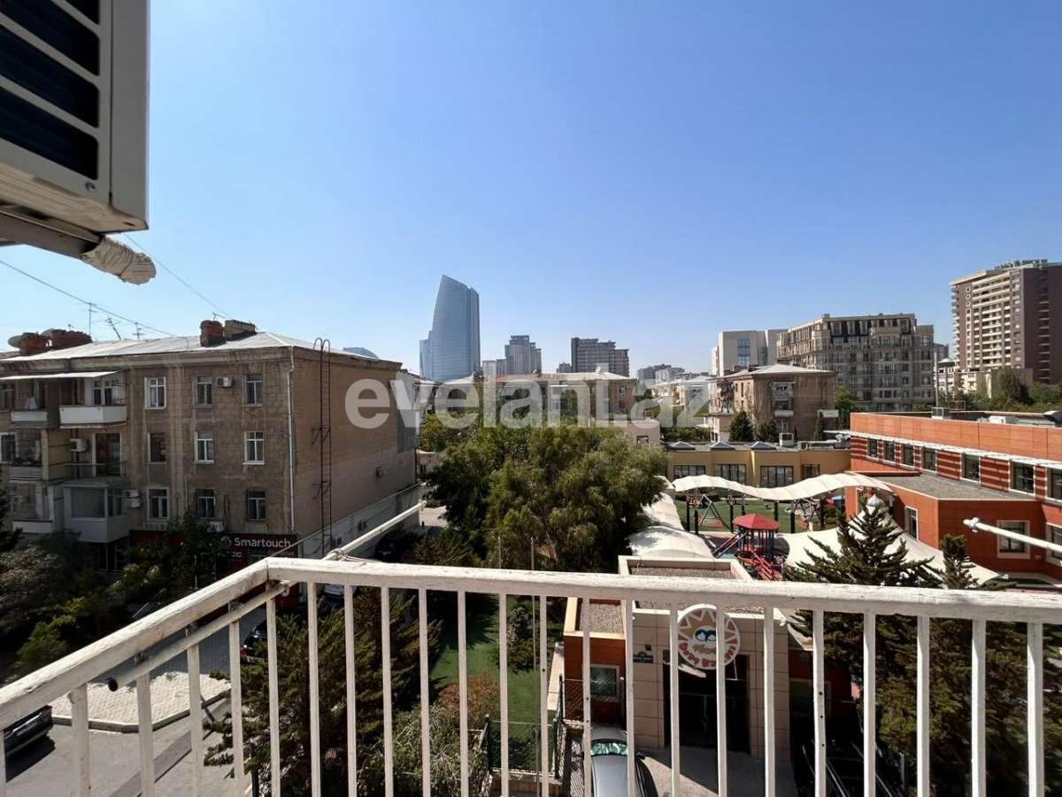 Rent, old building, 2 room, 50 m², Baku, Khatai r, Shah Ismail Khatai m.