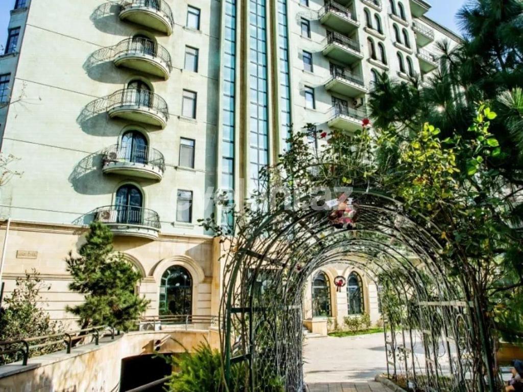 Satılır, yeni tikili, 4 otaqlı, 200 m², Bakı, Nəsimi r, Kubinka q, Nizami m.