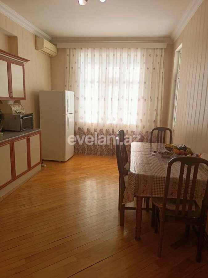 Kirayə verilir, yeni tikili, 2 otaqlı, 128 m², Bakı, Nəsimi r, 4-cü mikrorayon q, Memar Əcəmi m.