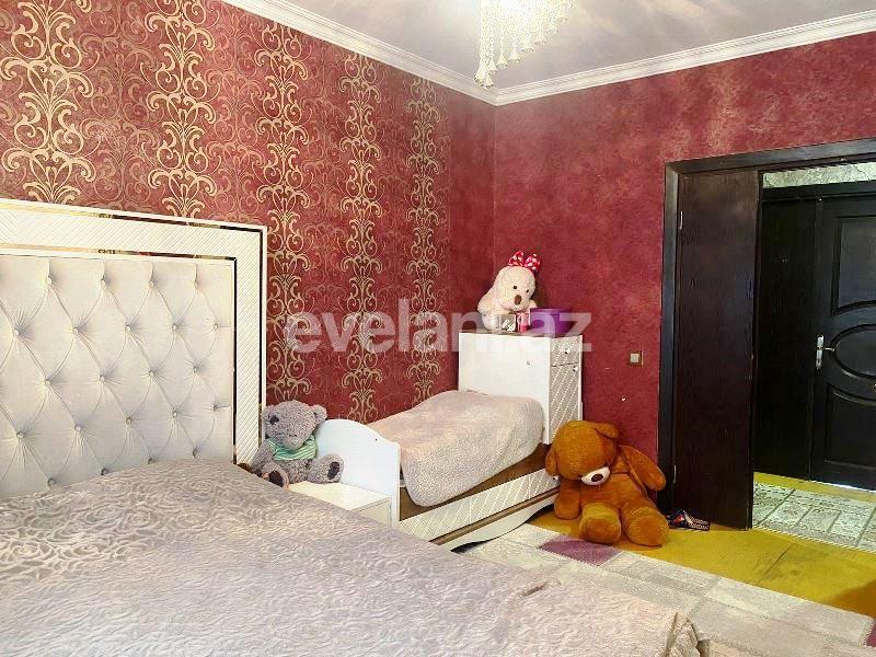Satılır, köhnə tikili, 3 otaqlı, 80 m², Bakı, Nizami r, 8-ci kilometr q, Neftçilər m.