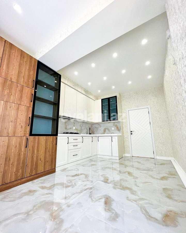 Satılır, yeni tikili, 3 otaqlı, 130 m², Bakı, Nizami r, Qara Qarayev m.