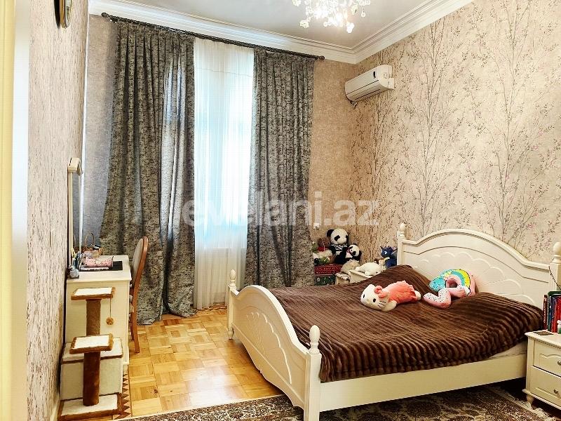 Satılır, köhnə tikili, 3 otaqlı, 100 m², Bakı, Nərimanov r, Montin q, Nəriman Nərimanov m.