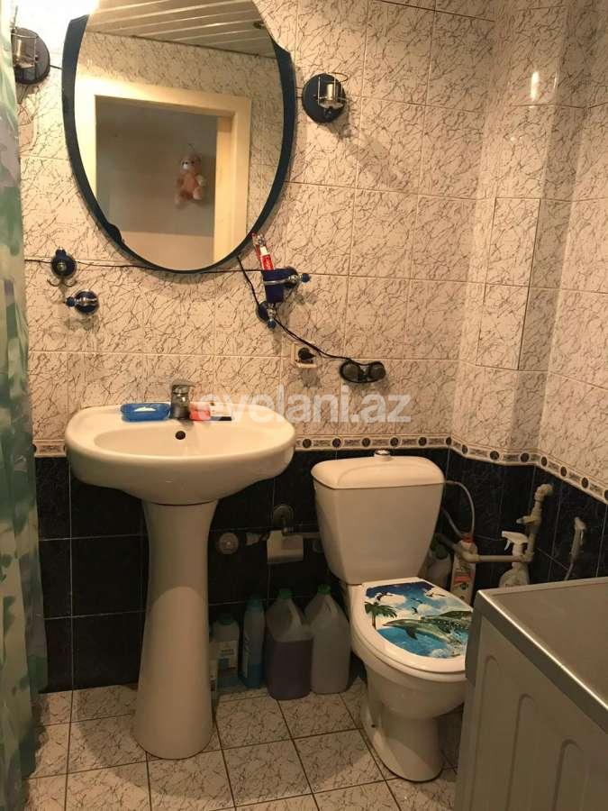 Продаётся, вторичка, 3-комнаты, 70 m², Баку, Ясамальский r, Элмляр Академиясы m.