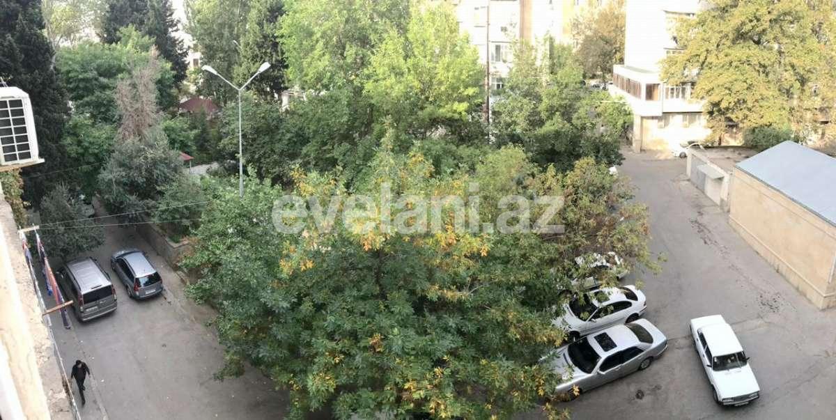 Продаётся, вторичка, 3-комнаты, 70 m², Баку, Ясамальский r, Элмляр Академиясы m.