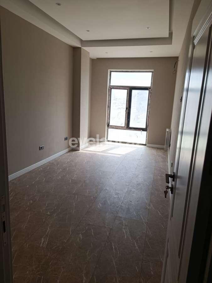 Сдаётся, офис, 3-комнаты, 124 m², Баку, Хатаинский r, Шах Исмаил Хатаи m.