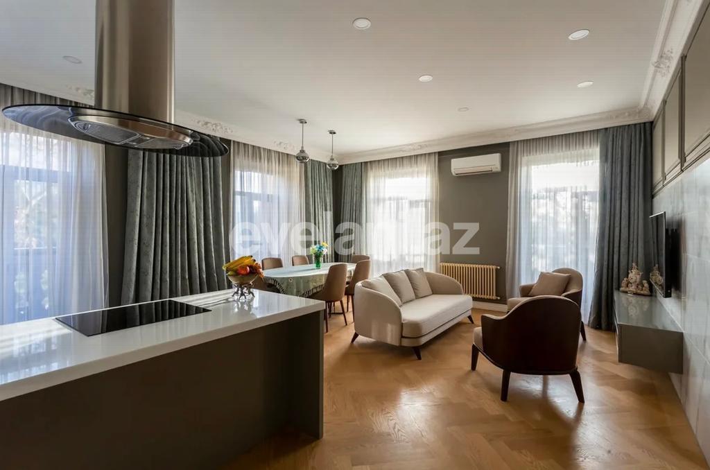 Sale, old building, 3 room, 115 m², Baku, Sabail r, Sahil m.