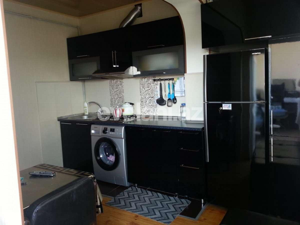 Satılır, köhnə tikili, 2 otaqlı, 58 m², Bakı, Yasamal r.