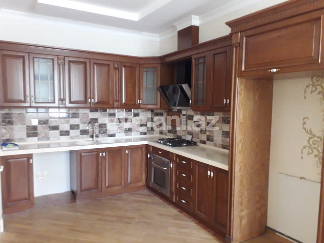 Kirayə verilir, köhnə tikili, 3 otaqlı, 150 m², Bakı, Xətai r, Şah İsmayıl Xətai m.