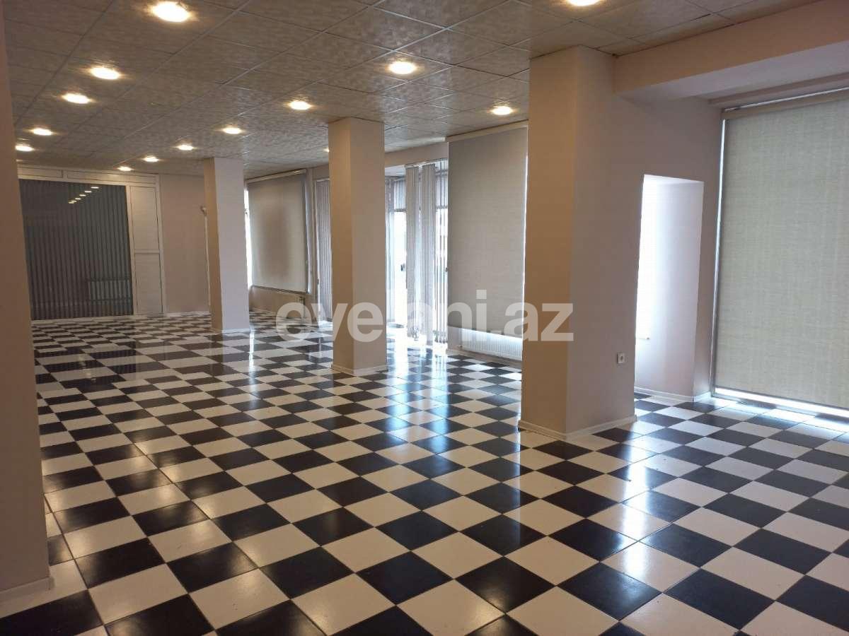Kirayə verilir, obyekt, 200 m², Bakı, Səbail r.