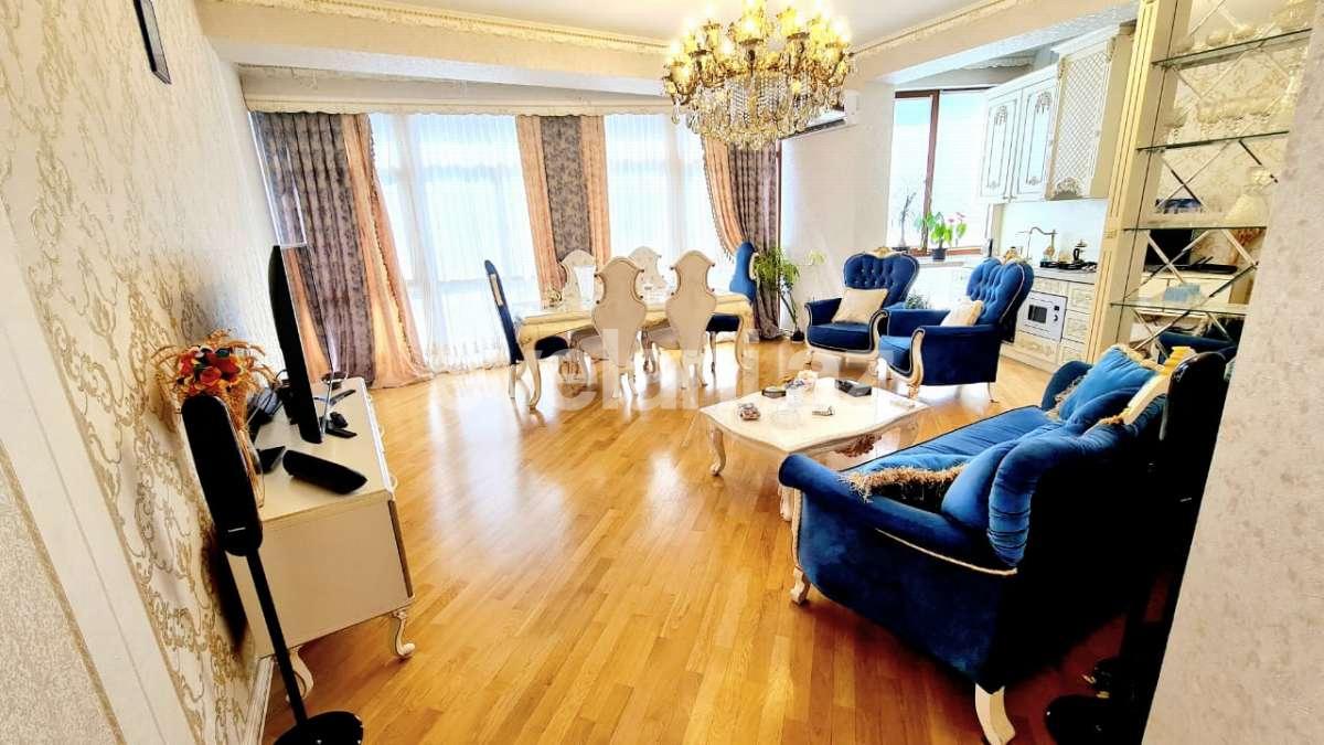 Satılır, köhnə tikili, 3 otaqlı, 102 m², Bakı, Nərimanov r, Nəriman Nərimanov m.