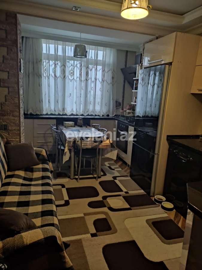 Satılır, köhnə tikili, 4 otaqlı, 90 m², Bakı, Xətai r, Həzi Aslanov m.