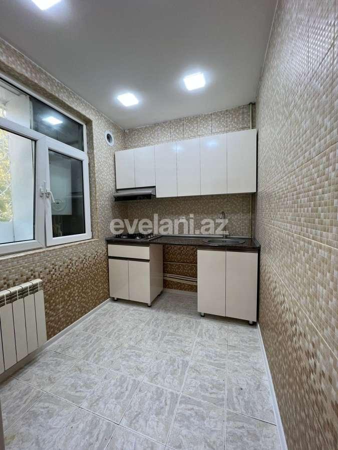 Satılır, köhnə tikili, 2 otaqlı, 45 m², Bakı, Nəsimi r, 3-cü mikrorayon q, Memar Əcəmi m.