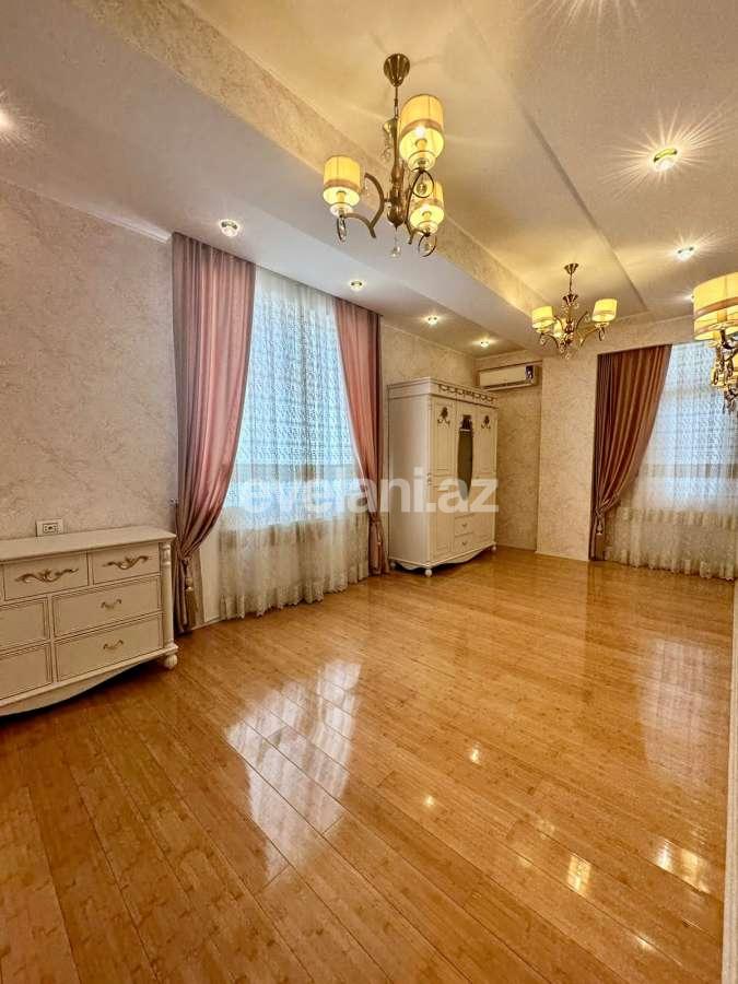 Satılır, yeni tikili, 4 otaqlı, 146 m², Bakı, 28 may m.