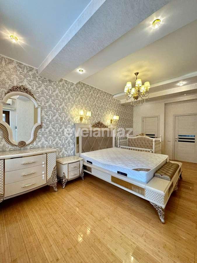 Satılır, yeni tikili, 4 otaqlı, 146 m², Bakı, 28 may m.