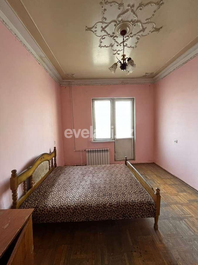 Продаётся, вторичка, 2-комнаты, 70 m², Баку, Насиминский r, 4-й микрорайон p, Мемар Аджеми m.