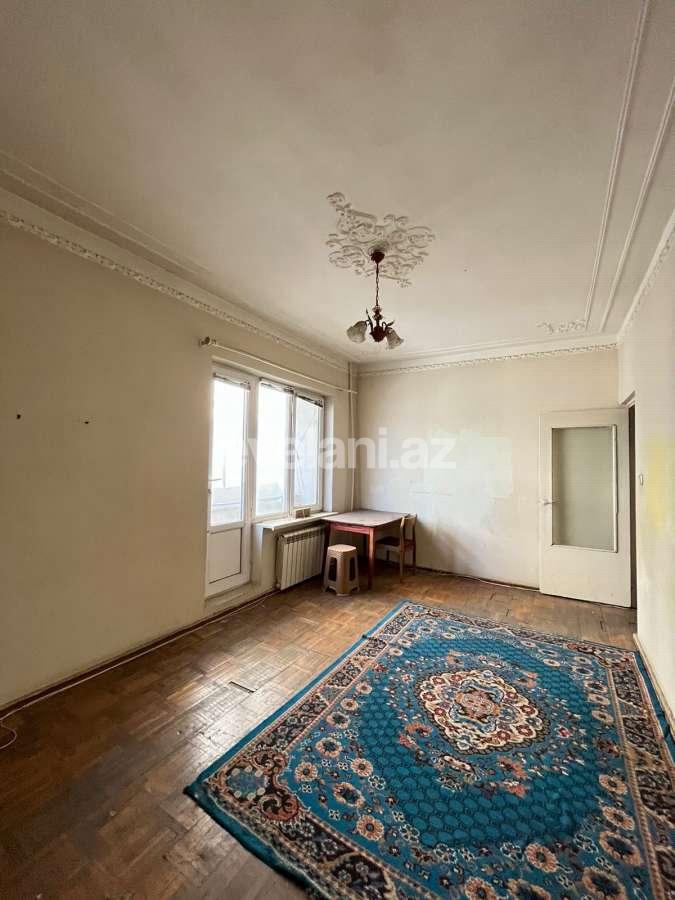 Продаётся, вторичка, 2-комнаты, 70 m², Баку, Насиминский r, 4-й микрорайон p, Мемар Аджеми m.