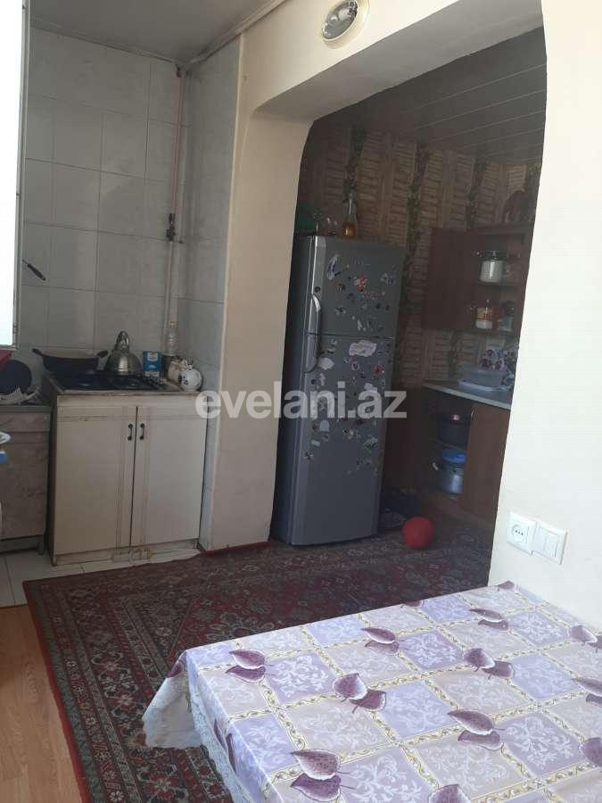Satılır, köhnə tikili, 4 otaqlı, 100 m², Bakı, Yasamal r, Elmlər Akademiyası m.