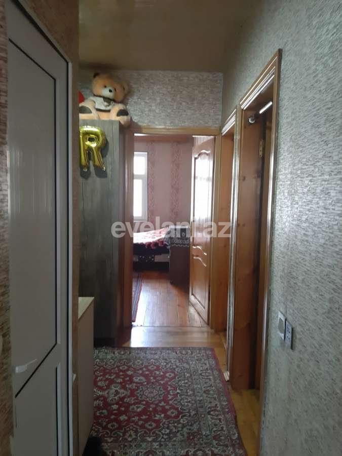 Satılır, köhnə tikili, 4 otaqlı, 100 m², Bakı, Yasamal r, Elmlər Akademiyası m.