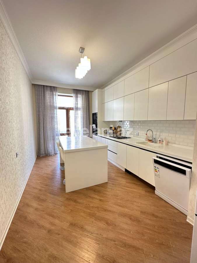 Kirayə verilir, yeni tikili, 3 otaqlı, 160 m², Bakı, Xətai r, Ağ şəhər q, Şah İsmayıl Xətai m.