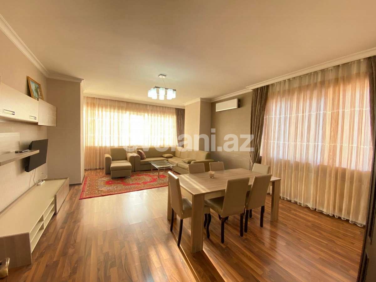 Kirayə verilir, yeni tikili, 4 otaqlı, 165 m², Bakı, Xətai r, Şah İsmayıl Xətai m.