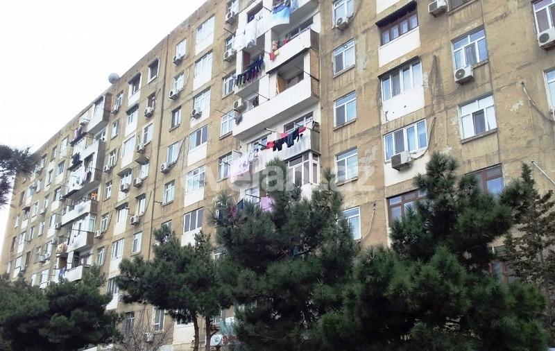 Sale, old building, 3 room, 70 m², Baku, Khatai r, Ahmedli d, Hazi Aslanov m.