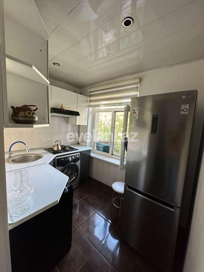 Kirayə verilir, köhnə tikili, 2 otaqlı, 50 m², Bakı, Nizami r, Neftçilər m.