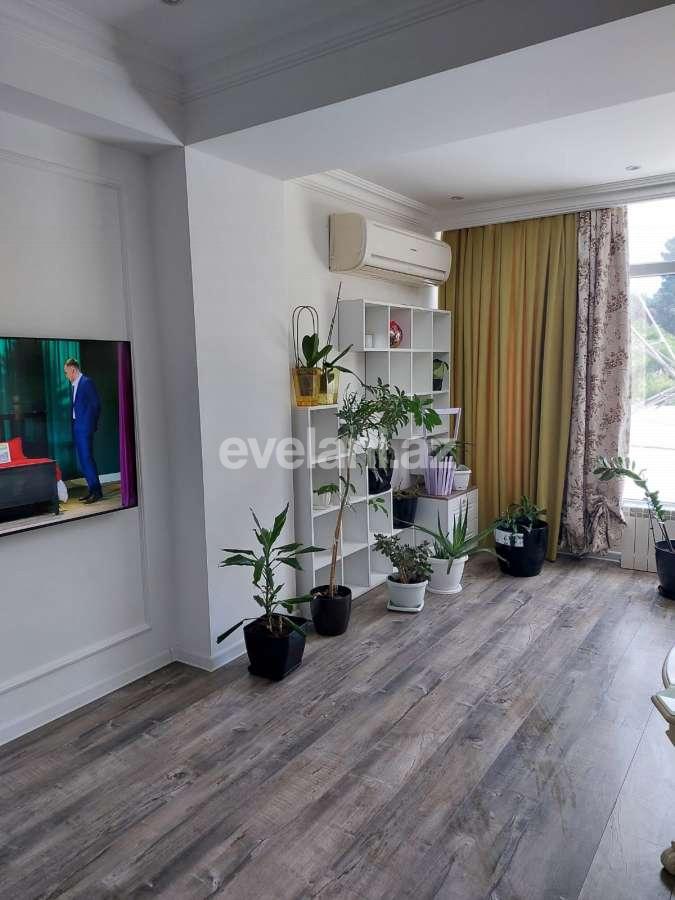 Kirayə verilir, köhnə tikili, 2 otaqlı, 62.99 m², Bakı, Səbail r, Sahil m.