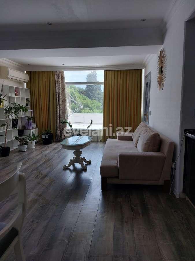 Kirayə verilir, köhnə tikili, 2 otaqlı, 62.99 m², Bakı, Səbail r, Sahil m.
