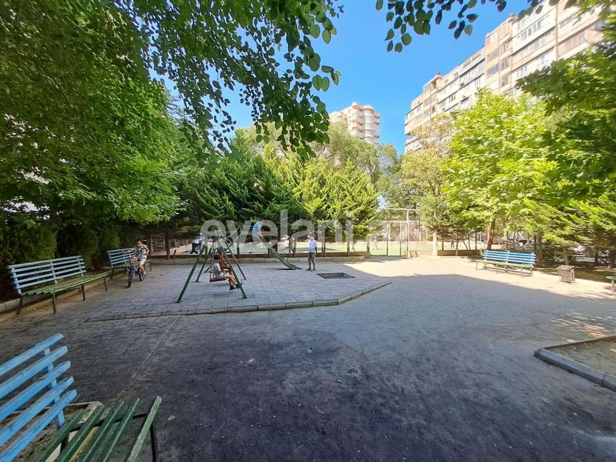 Sale, old building, 3 room, 85 m², Baku, Yasamal r, Elmlar Akademiyası m.