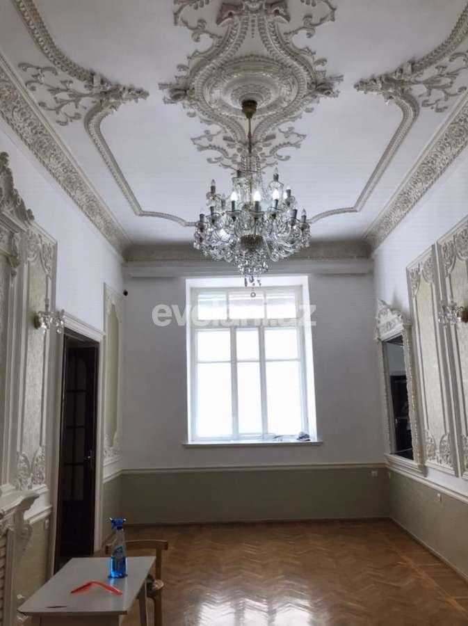 Kirayə verilir, ofis, 5 otaqlı, 210 m², Bakı, Səbail r, Sahil m.