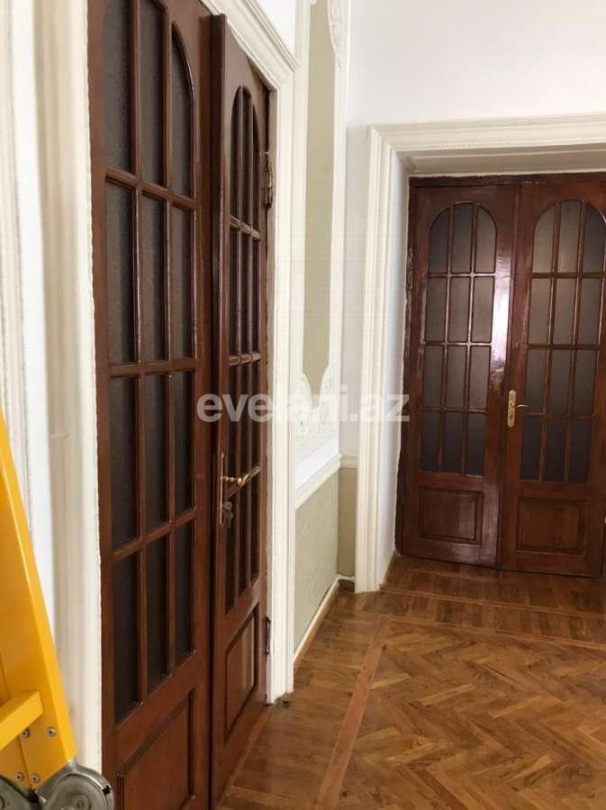 Kirayə verilir, ofis, 5 otaqlı, 210 m², Bakı, Səbail r, Sahil m.