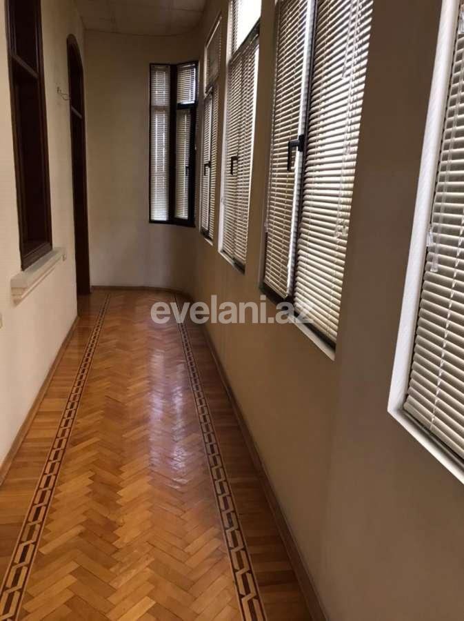 Kirayə verilir, ofis, 5 otaqlı, 210 m², Bakı, Səbail r, Sahil m.