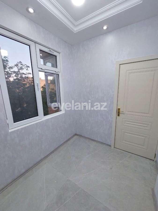 Satılır, köhnə tikili, 2 otaqlı, 48 m², Bakı, Binəqədi r, 7-ci mikrorayon q, Azadlıq prospekti m.