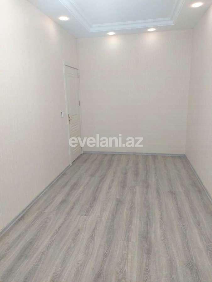 Satılır, köhnə tikili, 2 otaqlı, 48 m², Bakı, Binəqədi r, 7-ci mikrorayon q, Azadlıq prospekti m.