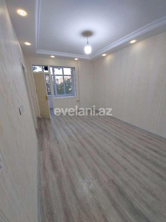 Satılır, köhnə tikili, 2 otaqlı, 48 m², Bakı, Binəqədi r, 7-ci mikrorayon q, Azadlıq prospekti m.