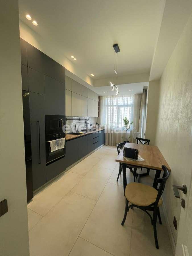 Kirayə verilir, yeni tikili, 2 otaqlı, 80 m², Bakı, Nəsimi r.