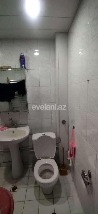 Satılır, köhnə tikili, 245 otaqlı, 45 m², Bakı, Nizami r, Neftçilər m.