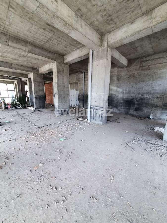 Satılır, obyekt, 800 m², Bakı, Binəqədi r, 8-ci mikrorayon q.