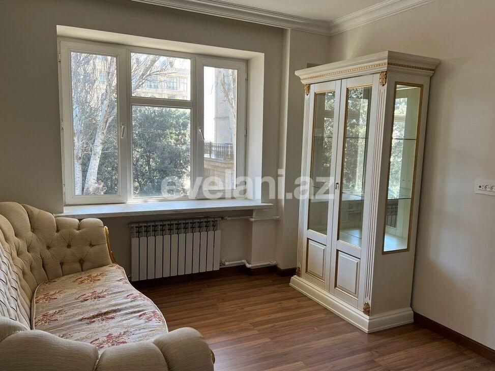 Сдаётся, вторичка, 1-комнаты, 45 m², Баку, Сабаильский r, Ичери Шехер m.