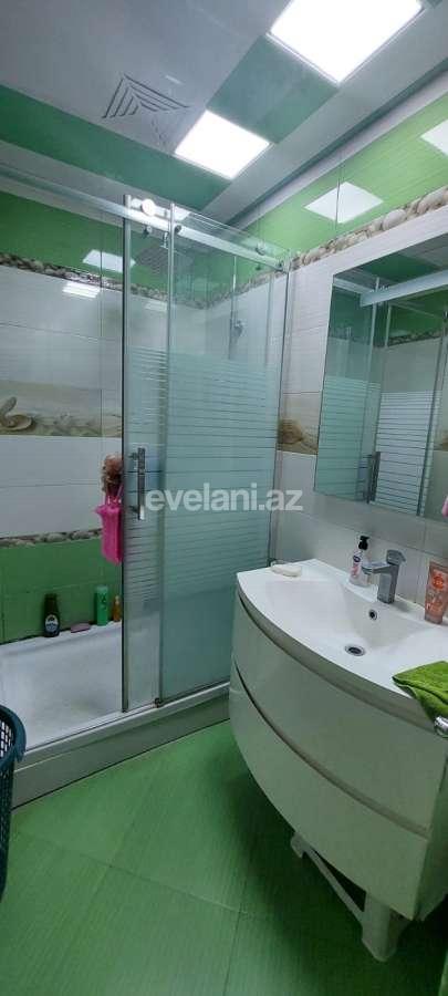 Satılır, köhnə tikili, 5 otaqlı, 110 m², Bakı, Binəqədi r, Azadlıq prospekti m.