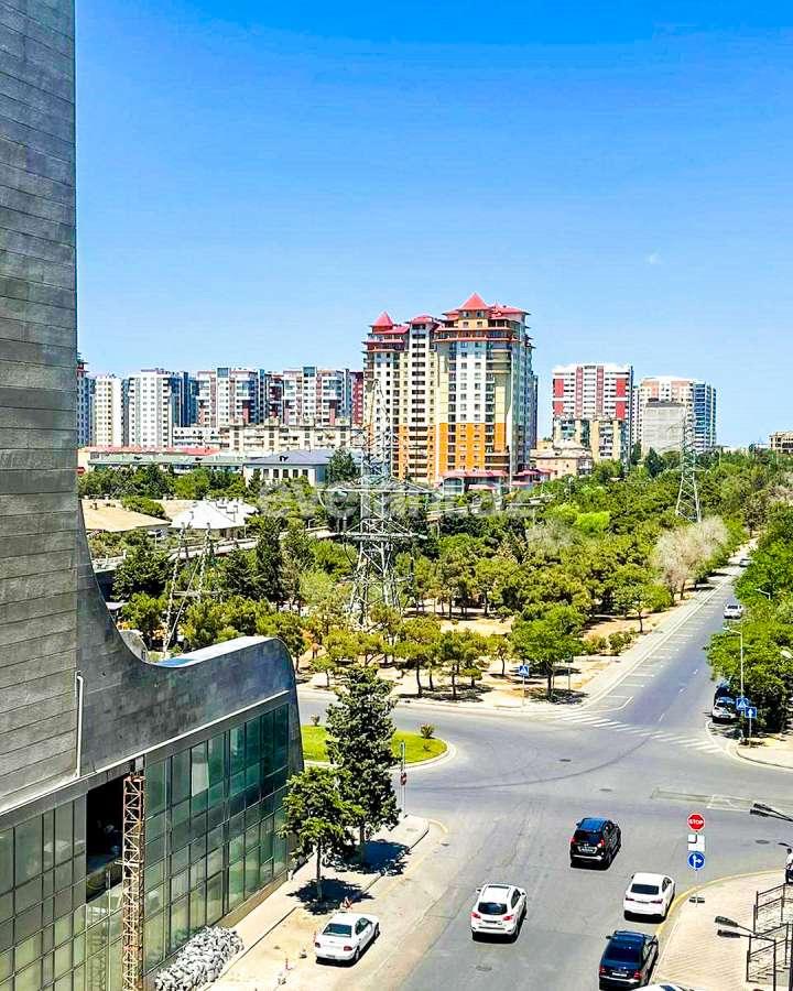 Satılır, yeni tikili, 3 otaqlı, 75 m², Bakı, Nizami r, Qara Qarayev m.