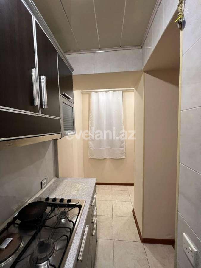 Rent, old building, 3 room, 129.99 m², Baku, Yasamal r.