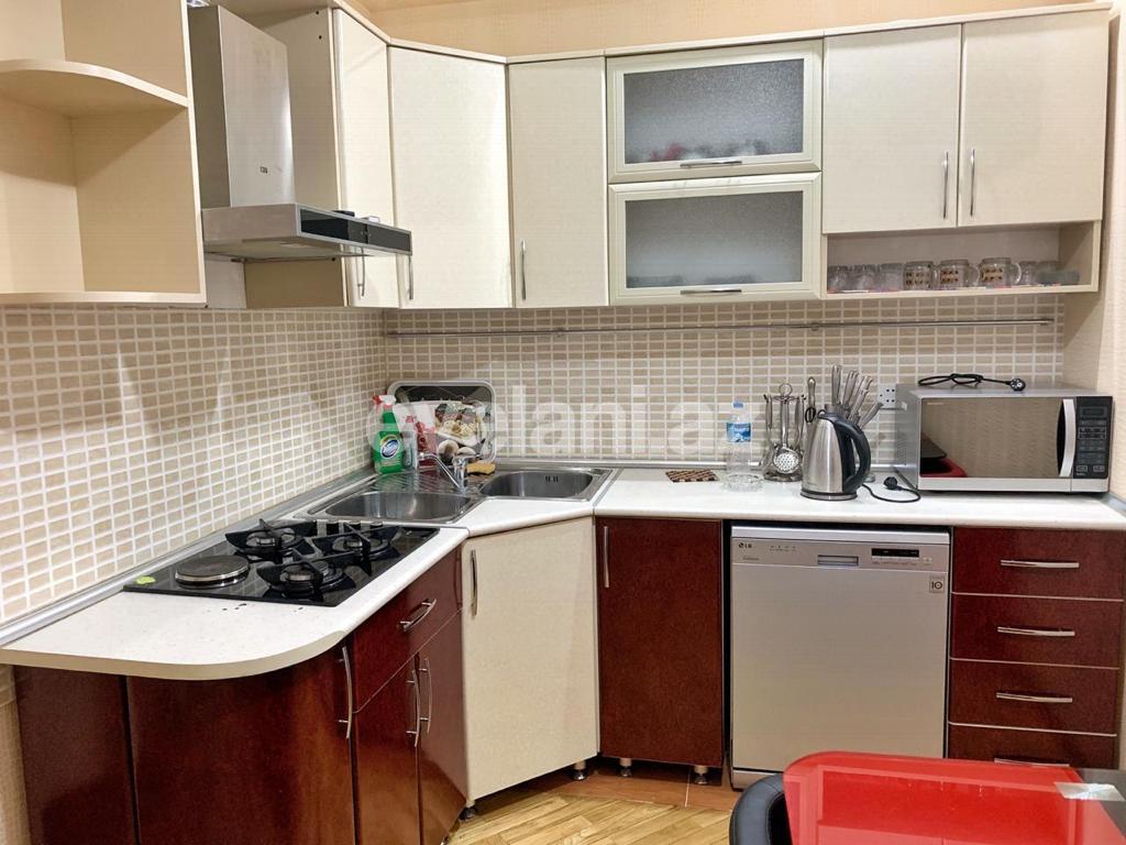 Kirayə verilir, yeni tikili, 3 otaqlı, 123 m², Bakı, Xətai r, Şah İsmayıl Xətai m.