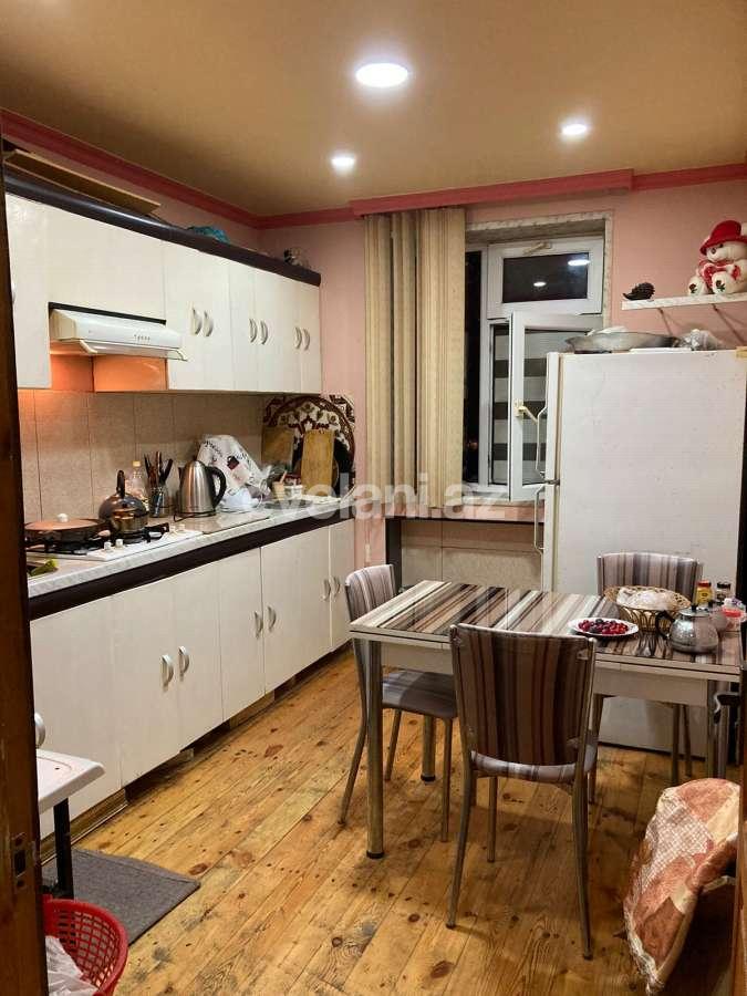 Sale, old building, 3 room, 71.3 m², Baku, Sabail r, Badamdar d, Elmlar Akademiyası m.