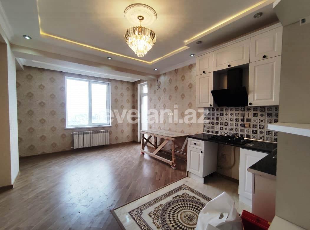 Satılır, yeni tikili, 2 otaqlı, 70 m², Bakı, Binəqədi r, 7-ci mikrorayon q, Azadlıq prospekti m.