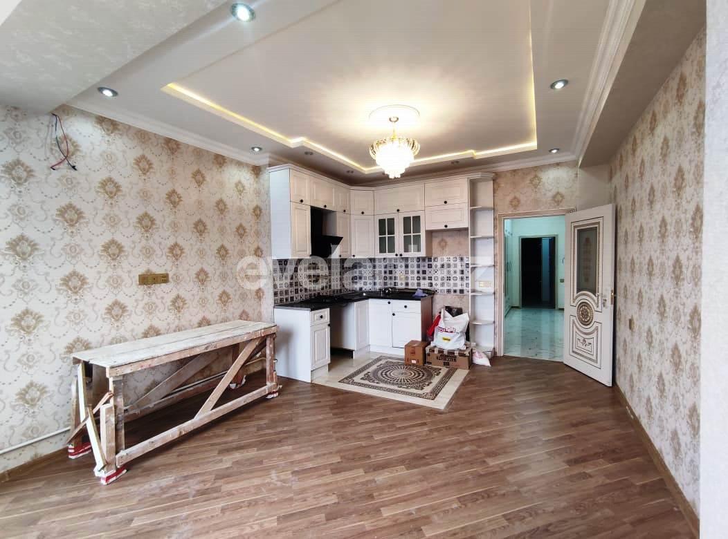 Satılır, yeni tikili, 2 otaqlı, 70 m², Bakı, Binəqədi r, 7-ci mikrorayon q, Azadlıq prospekti m.