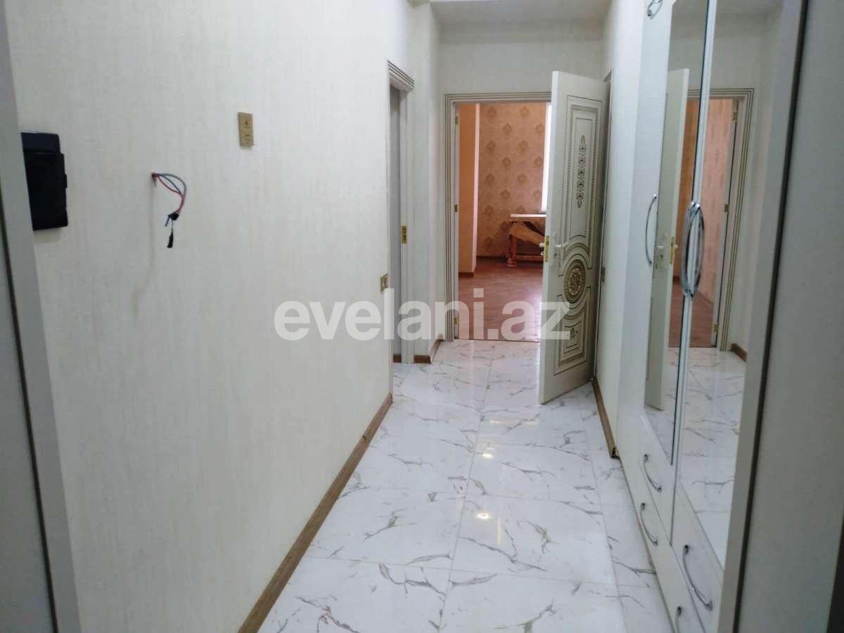 Satılır, yeni tikili, 2 otaqlı, 70 m², Bakı, Binəqədi r, 7-ci mikrorayon q, Azadlıq prospekti m.