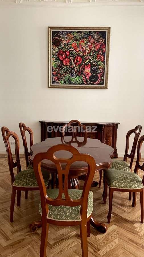 Rent, old building, 3 room, 130 m², Baku, Nasimi r.